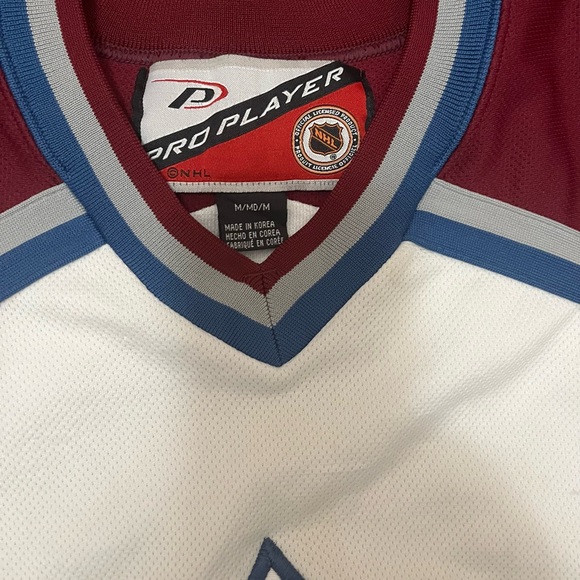 Colorado Avalanche Pro Player Jersey - Picture 2 of 3